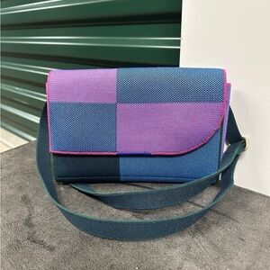 Rothy’s Belt Bag in Frosted Berry Rare Store Exclusive